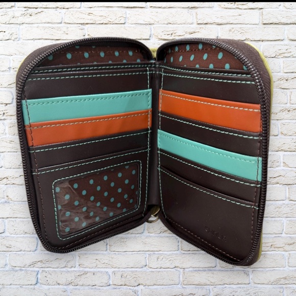 NEW CHALA LIGHT GREEN BIRD ZIP AROUND WALLET VEGAN LEATHER BERRIES & BIRDS - Picture 5 of 8